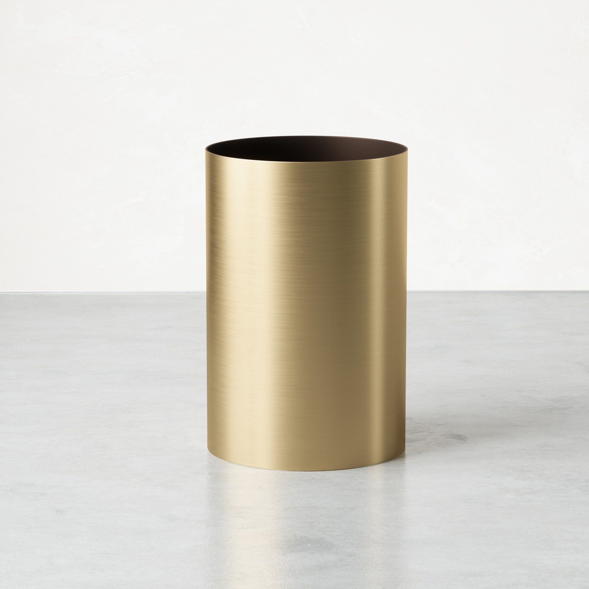 Metalla Trash Can - Brushed Metal Look & Feel | Umbra Canada