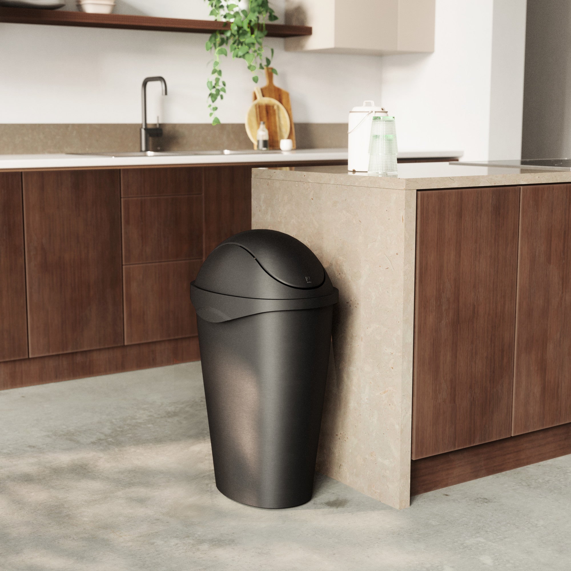 Large Trash Can with Swing-Top Lid | Swinger by Umbra Canada